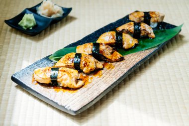 Kaz ciğeri sushi seti