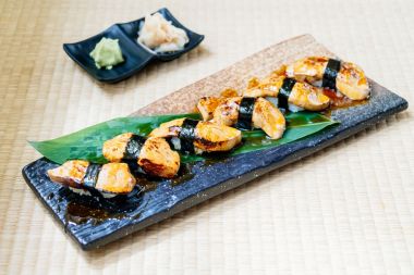 Kaz ciğeri sushi seti