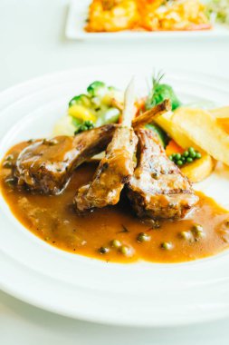 ızgara Kuzu pirzola