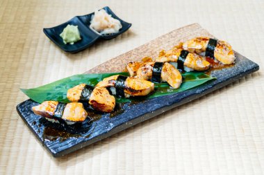 Kaz ciğeri sushi seti