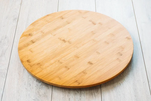 Kopya alanı ile ahşap arka plan ağaç kesme tahtasında