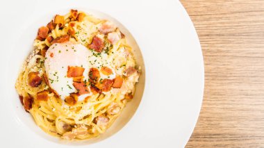 spagetti carbonara