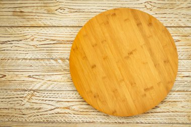 Kopya alanı ile ahşap arka plan ağaç kesme tahtasında