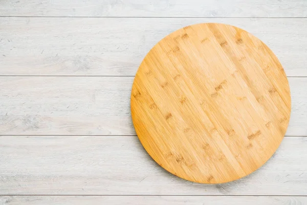 Kopya alanı ile ahşap arka plan ağaç kesme tahtasında