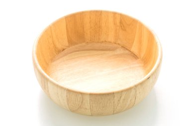 Ahşap kase beyaz arkaplanda izole