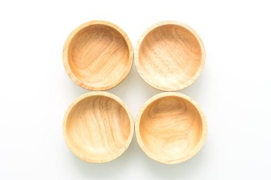 Ahşap kase beyaz arkaplanda izole