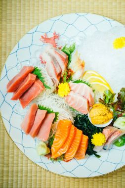 Ham ve taze sashimi Balık eti - Japon gıda tarzı