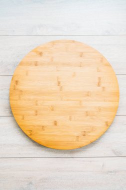 Kopya alanı ile ahşap arka plan ağaç kesme tahtasında