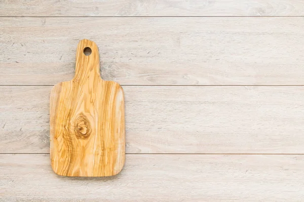 Holzschneidebrett Auf Holzgrund Mit Kopierraum — Stockfoto
