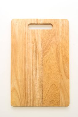 Kahverengi ahşap doğrama ve beyaz arka plan üzerinde izole kesme tahtası