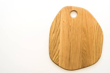 Kahverengi ahşap doğrama ve beyaz arka plan üzerinde izole kesme tahtası