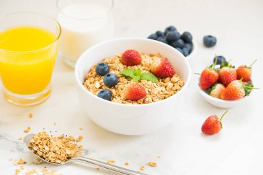 Sağlıklı kahvaltı seti