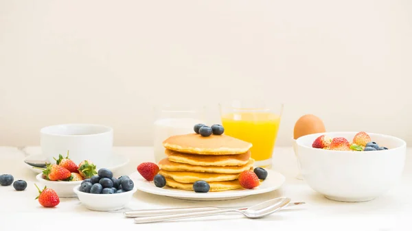 Friska frukost set — Stockfoto