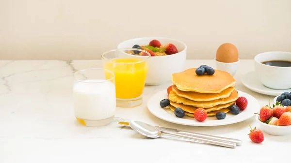 Juego de desayuno saludable —  Fotos de Stock