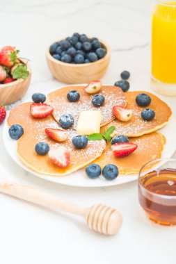 Sağlıklı kahvaltı seti