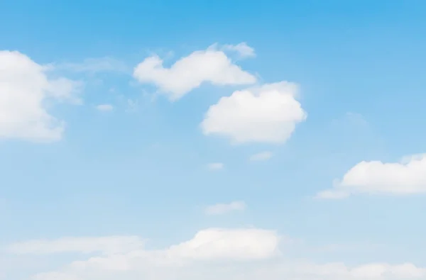 Nuvem Branca Bonita Fundo Céu Azul — Fotografia de Stock