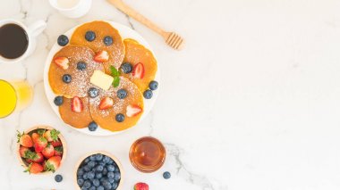 Sağlıklı kahvaltı seti