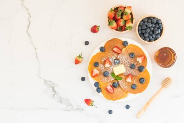 Sağlıklı kahvaltı seti