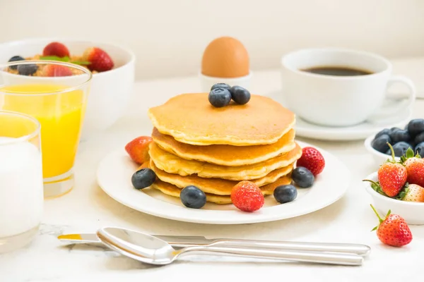 Здоровый завтрак — стоковое фото