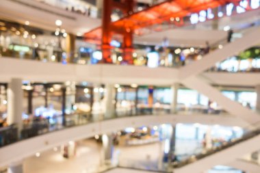 Arkaplan için mağaza içindeki soyut bulanıklık ve odaklanmış alışveriş merkezleri