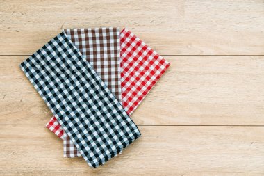 Ahşap masa kopya adlı kullanıcının alanı - Vintage filtre ile üzerinde mutfak bezi