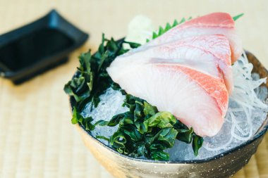 Taze hamachi balık et sashimi - Japon yemekleri tarzı ile ham