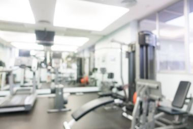 Soyut bulanıklık ve ufuk spor fitness ekipmanları spor salonunda Inter