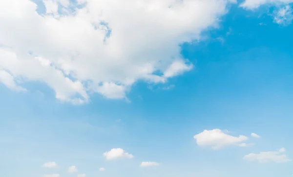 Beautiful White Cloud Blue Sky Background — Stock Photo, Image