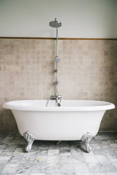 Μπανιέρα Διακόσμηση Στο Εσωτερικό Μπάνιο — Φωτογραφία Αρχείου