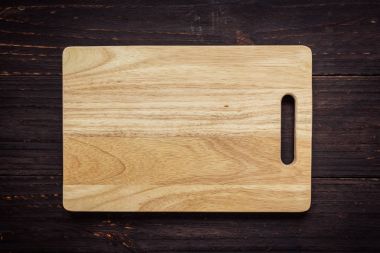 Kopya alanı ile ahşap arka plan ağaç kesme tahtasında