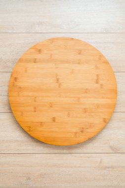 Kopya alanı ile ahşap arka plan ağaç kesme tahtasında