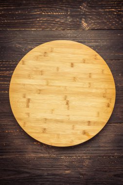 Kopya alanı ile ahşap arka plan ağaç kesme tahtasında