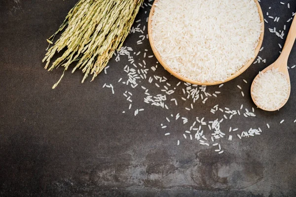 Raw Jasmínová Rýže Dřevěné Misce Lžíci Zrn Semen — Stock fotografie