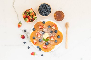 Sağlıklı kahvaltı seti