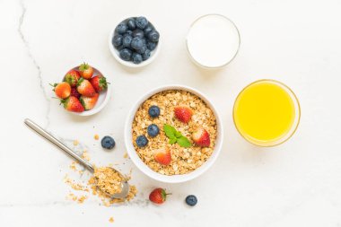 Sağlıklı kahvaltı seti