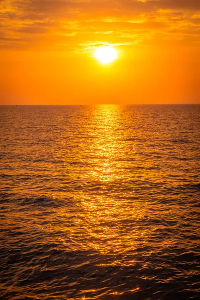 Beau Coucher Soleil Sur Plage Mer Filtre Vintage — Photo