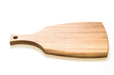 Kahverengi ahşap doğrama ve beyaz arka plan üzerinde izole kesme tahtası