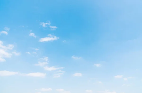 Krásný Bílý Oblak Pozadí Modré Oblohy — Stock fotografie