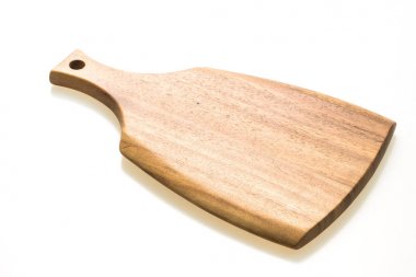 Kahverengi ahşap kesme tahtası