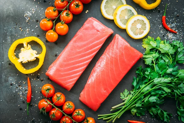 Nyers tonhal szelet hús — Stock Fotó