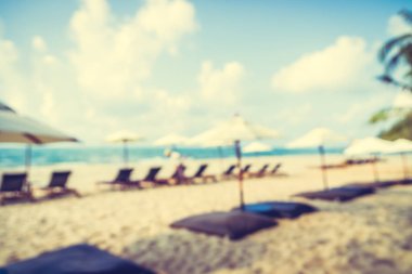 Soyut bulanıklık güzel bir plaj ve deniz defocused