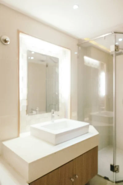 Абстрактный размытый интерьер ванной комнаты — стоковое фото