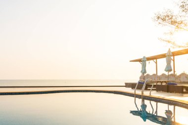 Açık Yüzme havuzunda otel ve tatil