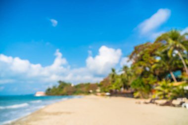 Soyut bulanıklık güzel bir plaj ve deniz defocused