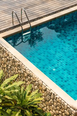 Yüzme Havuzu merdiven