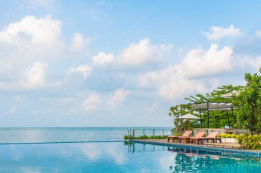 Açık Yüzme Havuzu