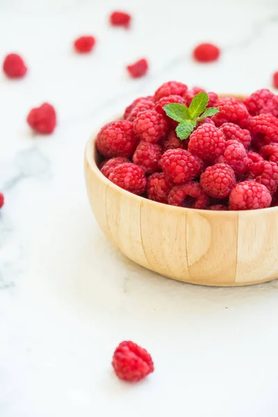 Rote Himbeeren Früchte — Stockfoto