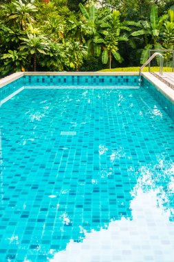 Açık Yüzme Havuzu