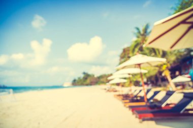 Soyut bulanıklık güzel bir plaj ve deniz defocused