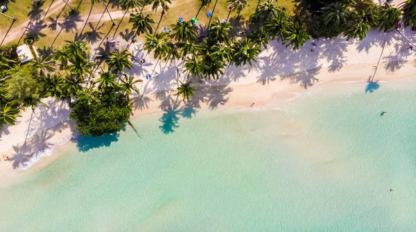 Vista aérea com mar e praia — Fotografia de Stock